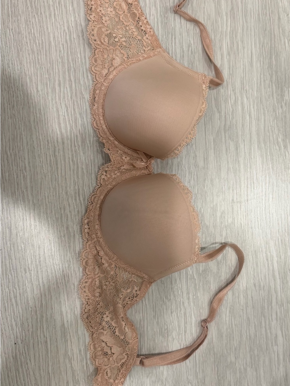DREAM ANGELS
Smooth & Lace Lightly Lined Demi Bra